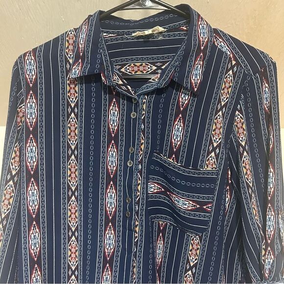 Entro Navy Blue Southwestern Pattern Shirtdress with rolled up sleeves - Picture 11 of 16